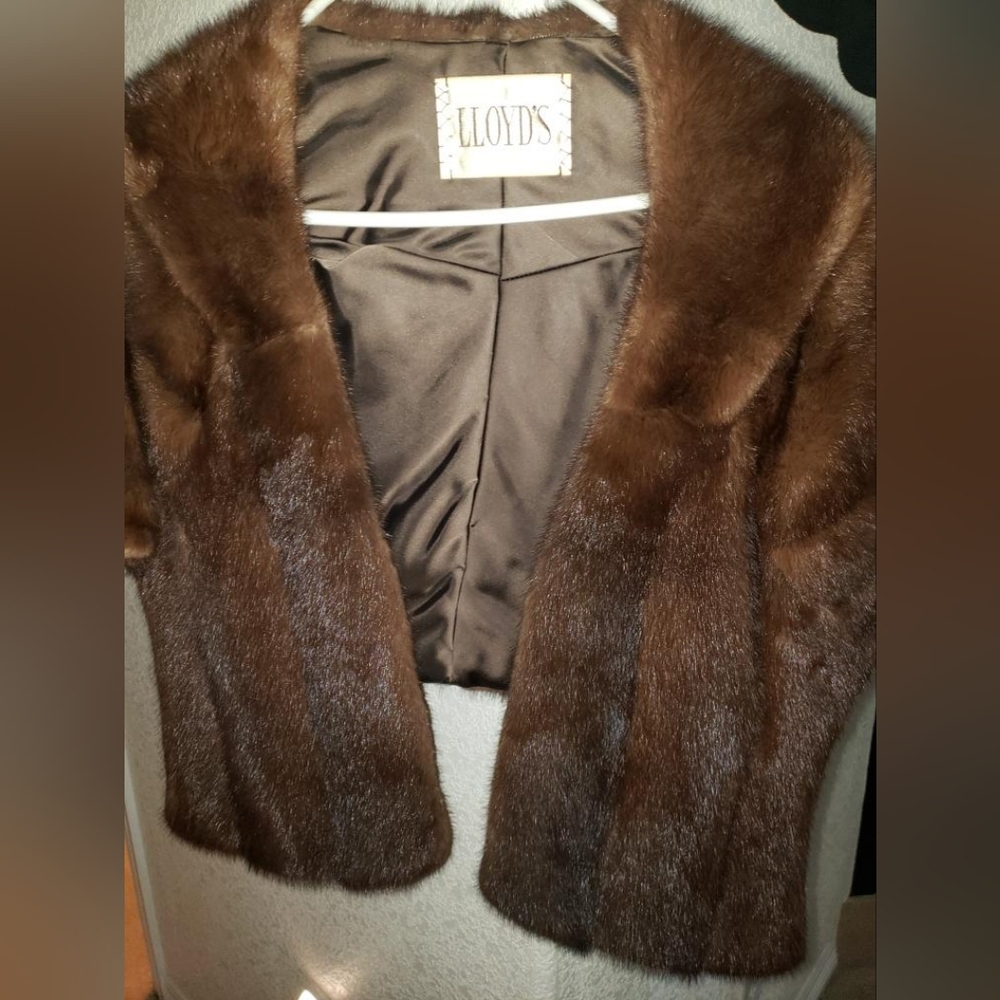 Mink stall